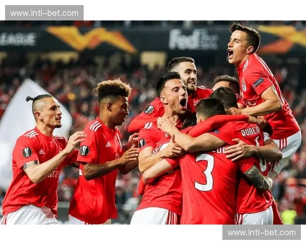 铁血东欧与大西洋雄鹰:波兹南vs本菲卡,绿茵场上的灵魂博弈 铁血东欧与大西洋雄鹰:波兹南vs本菲卡,绿茵场上的灵魂博弈